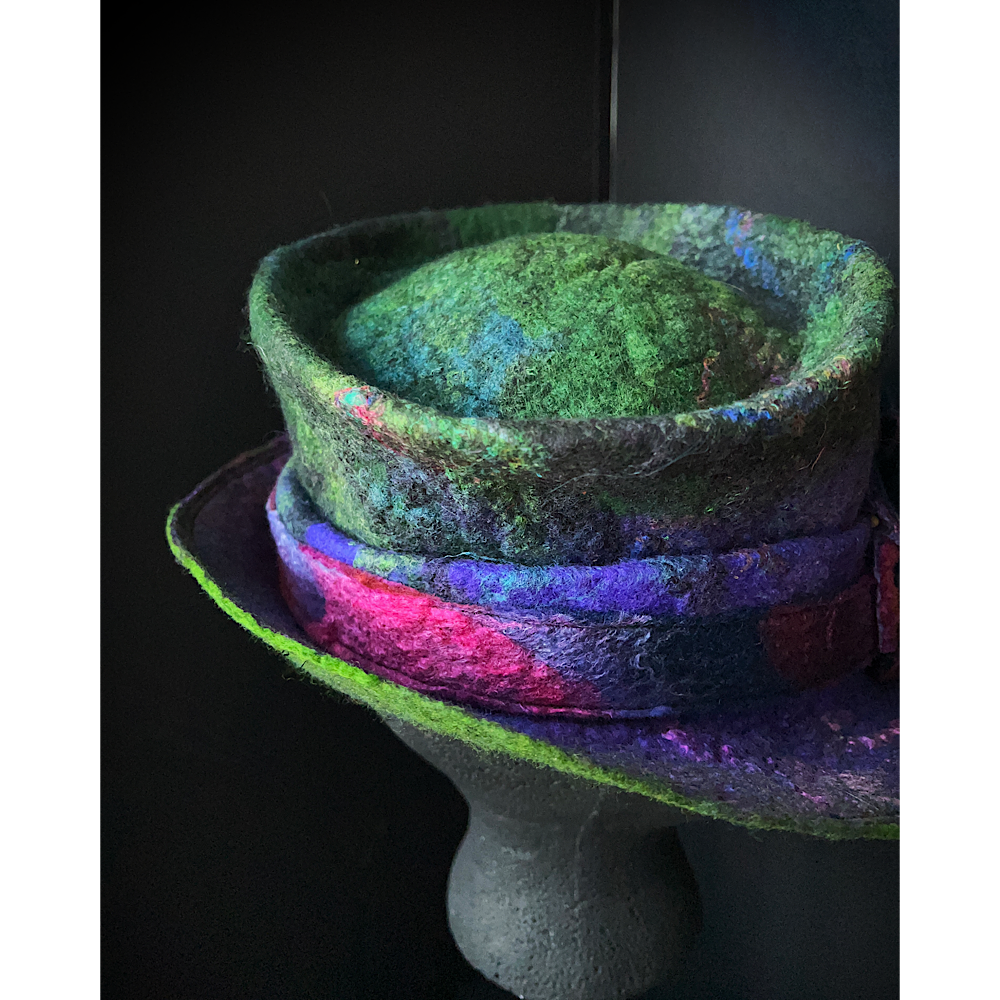 Felted top hat with flower - 23”