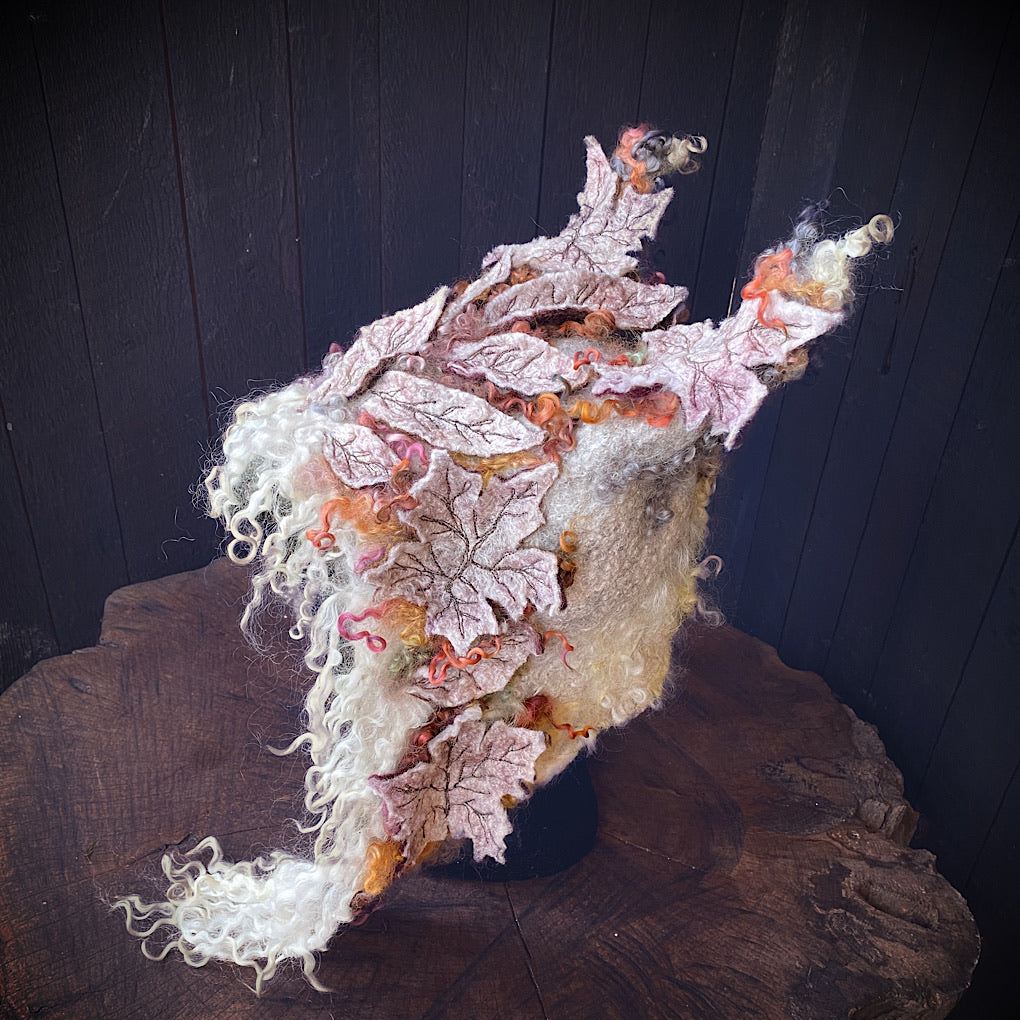 L’esprit des bois felted hood