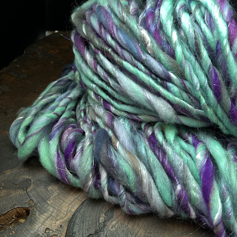 Amethyst single yarn