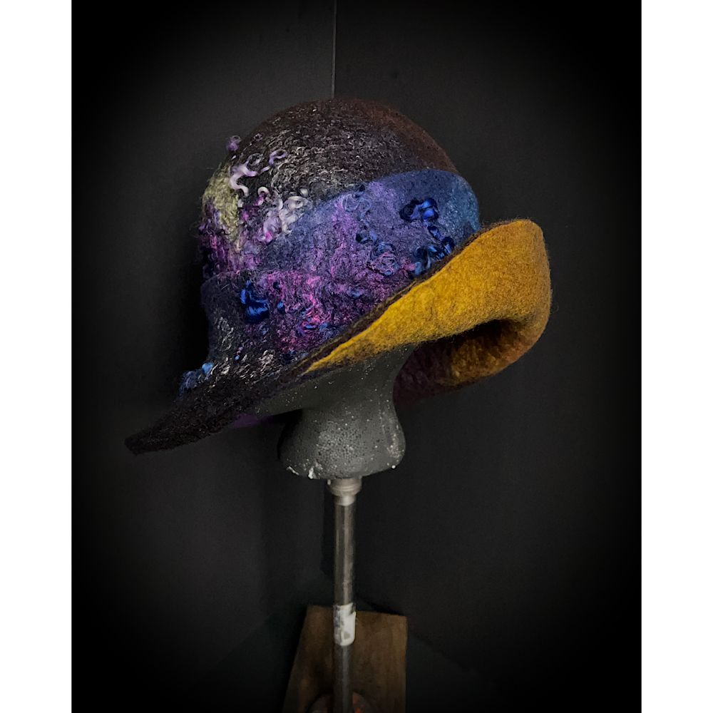 Felted hat- 23.5”