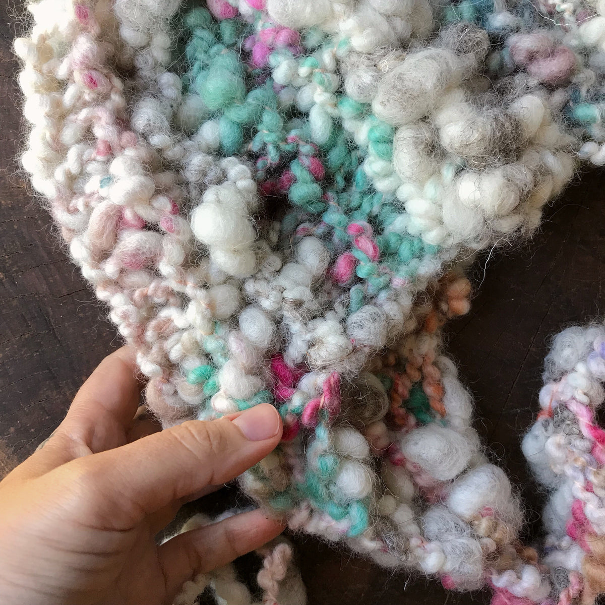 Hand knitted hat | Tuque blanche - Mynoush