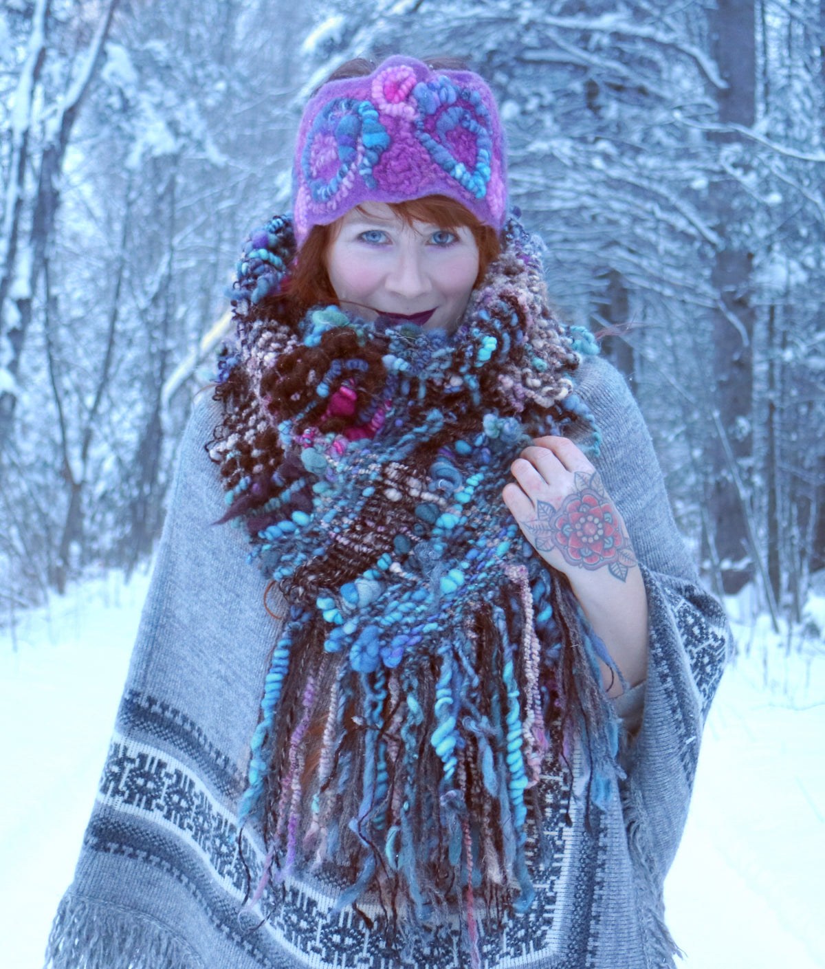 Blue hand woven scarf 100% Wool Hand woven 84”x9” Foulard bleu en laine tissé main 84”x9” - Mynoush