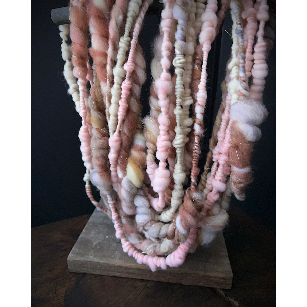 Art yarn for weaving