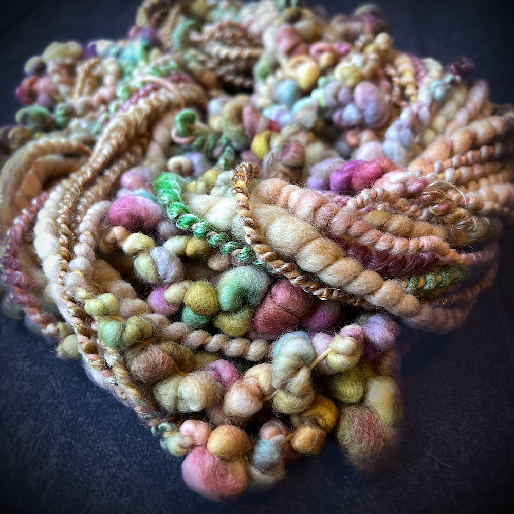 Spring breeze - bubbly art yarn