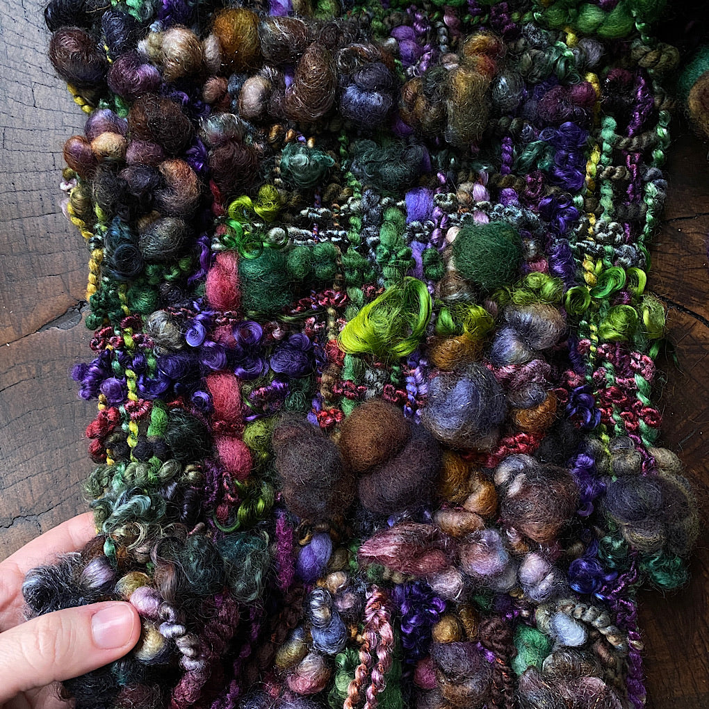 The Peculiar - Woven scarf