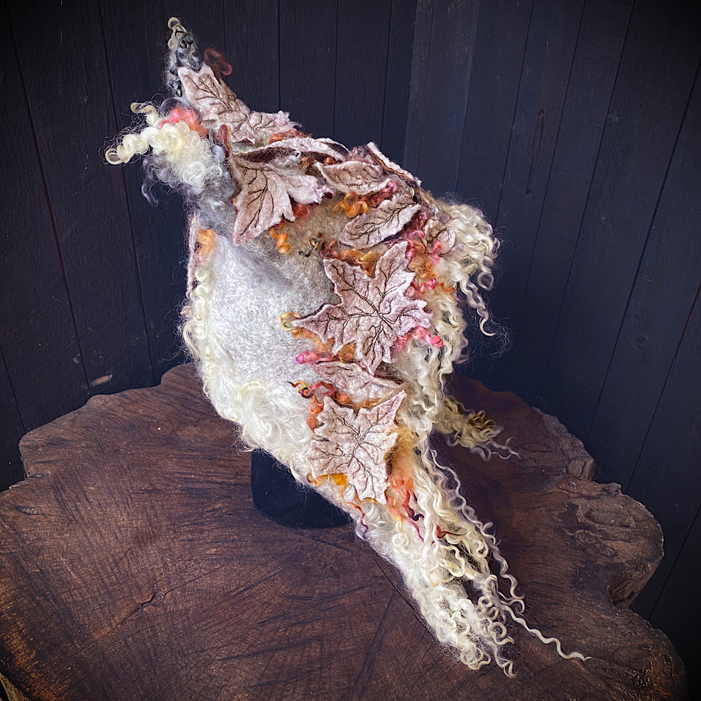 L’esprit des bois felted hood