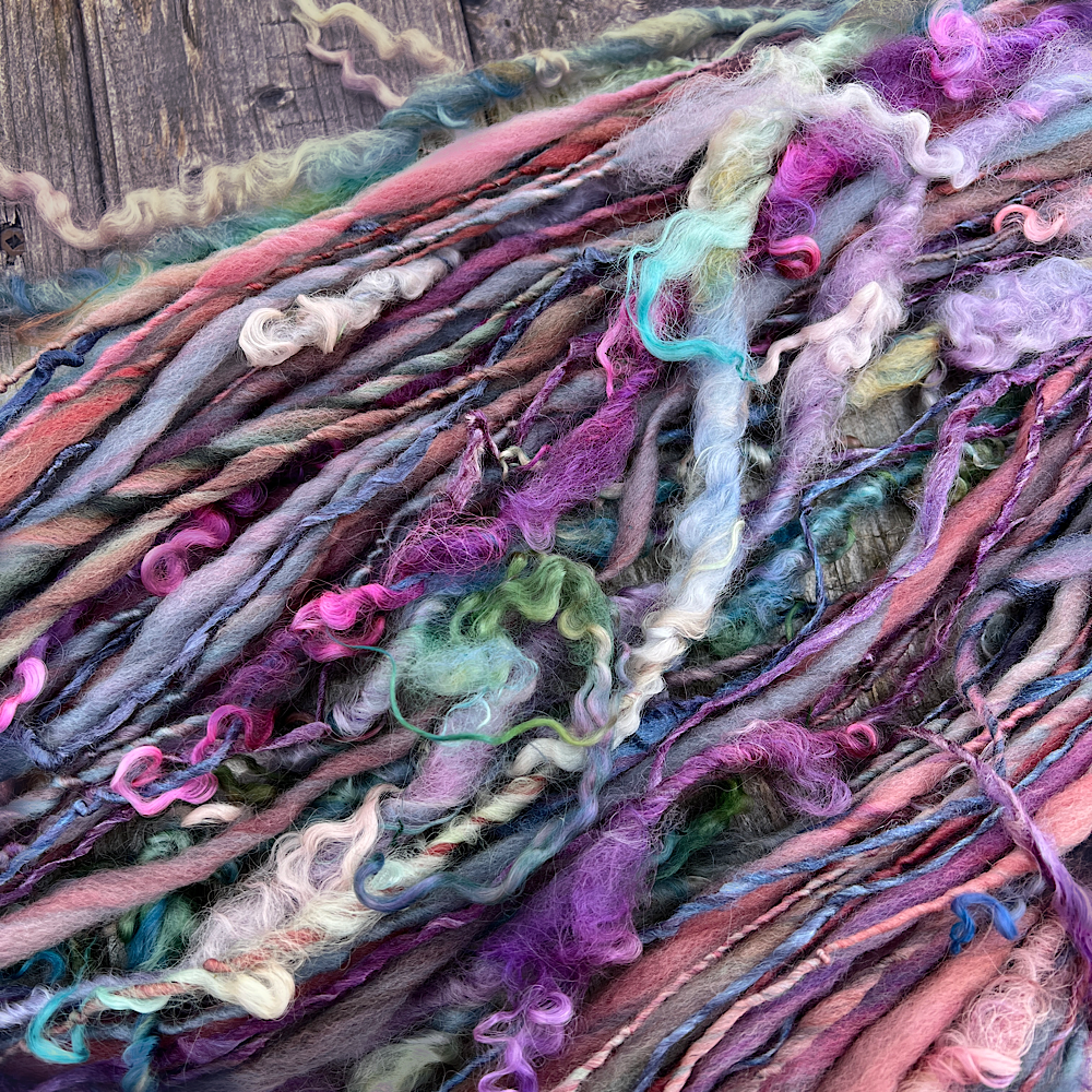 Rose water - art yarn single