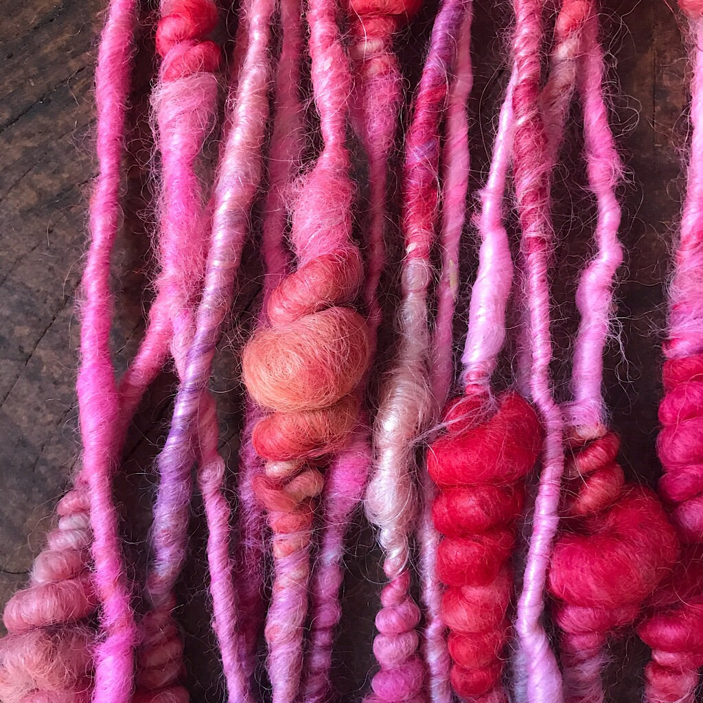 Love roses Art yarn