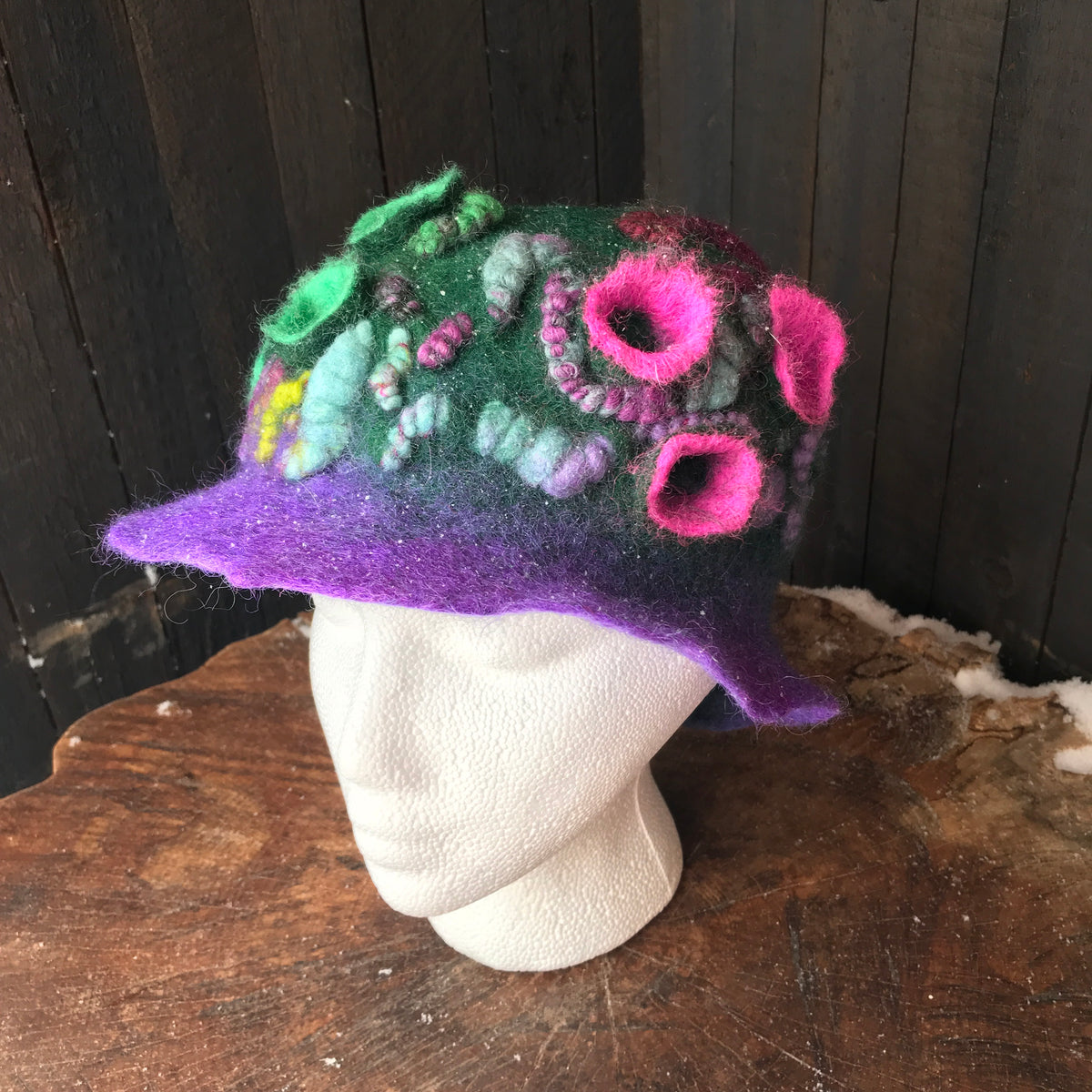 Green hat Chapeau vert - Mynoush