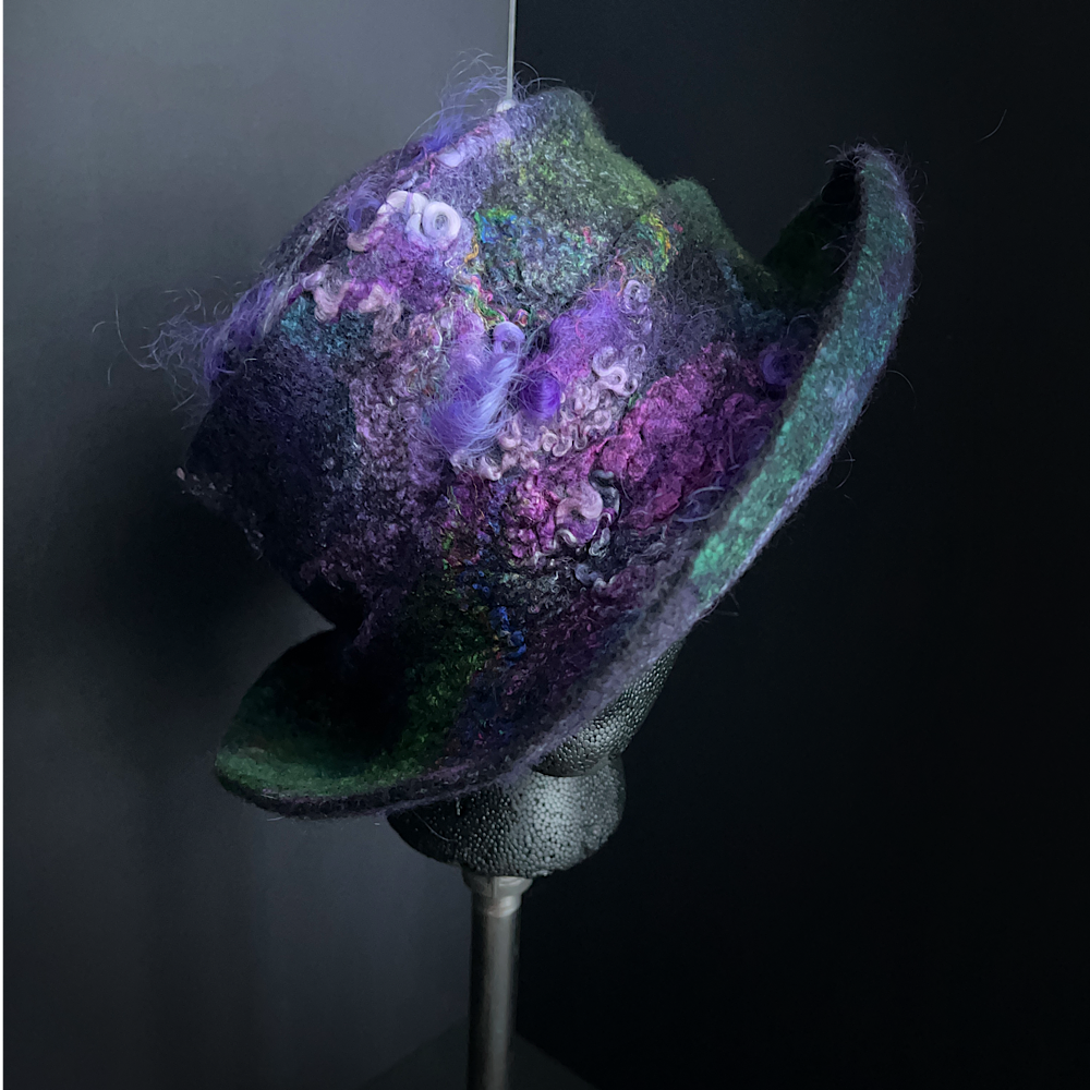Felted hat size 23.5”
