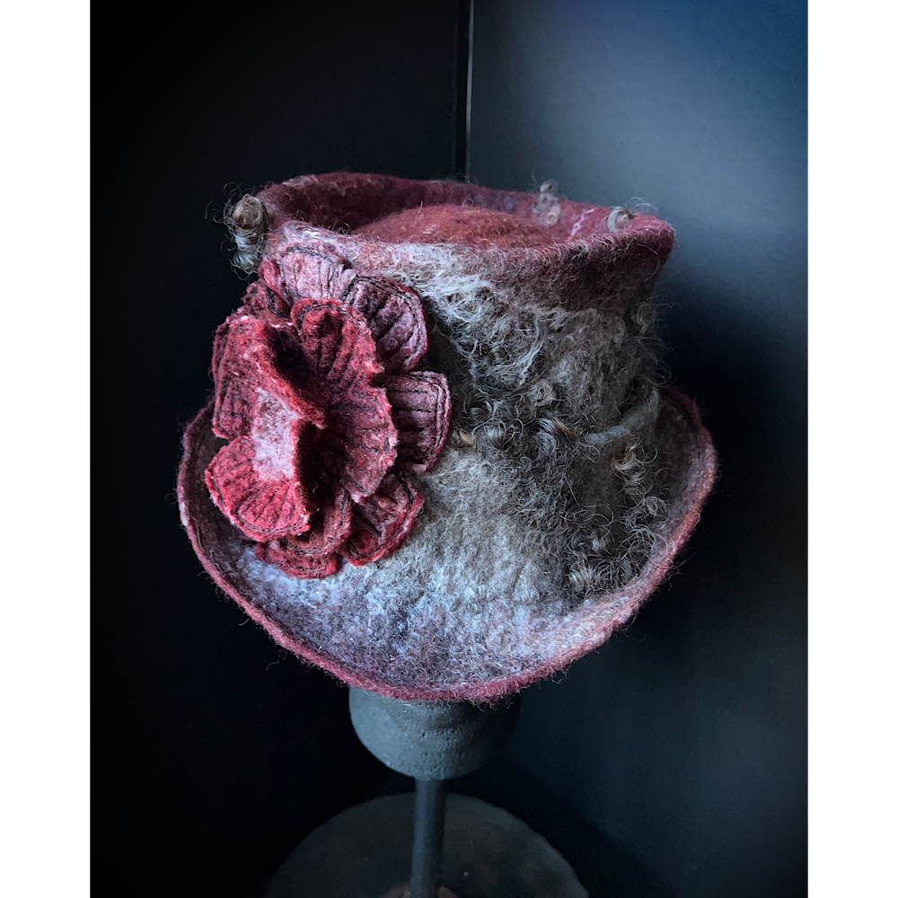 Felted top hat with rose - 23.5”