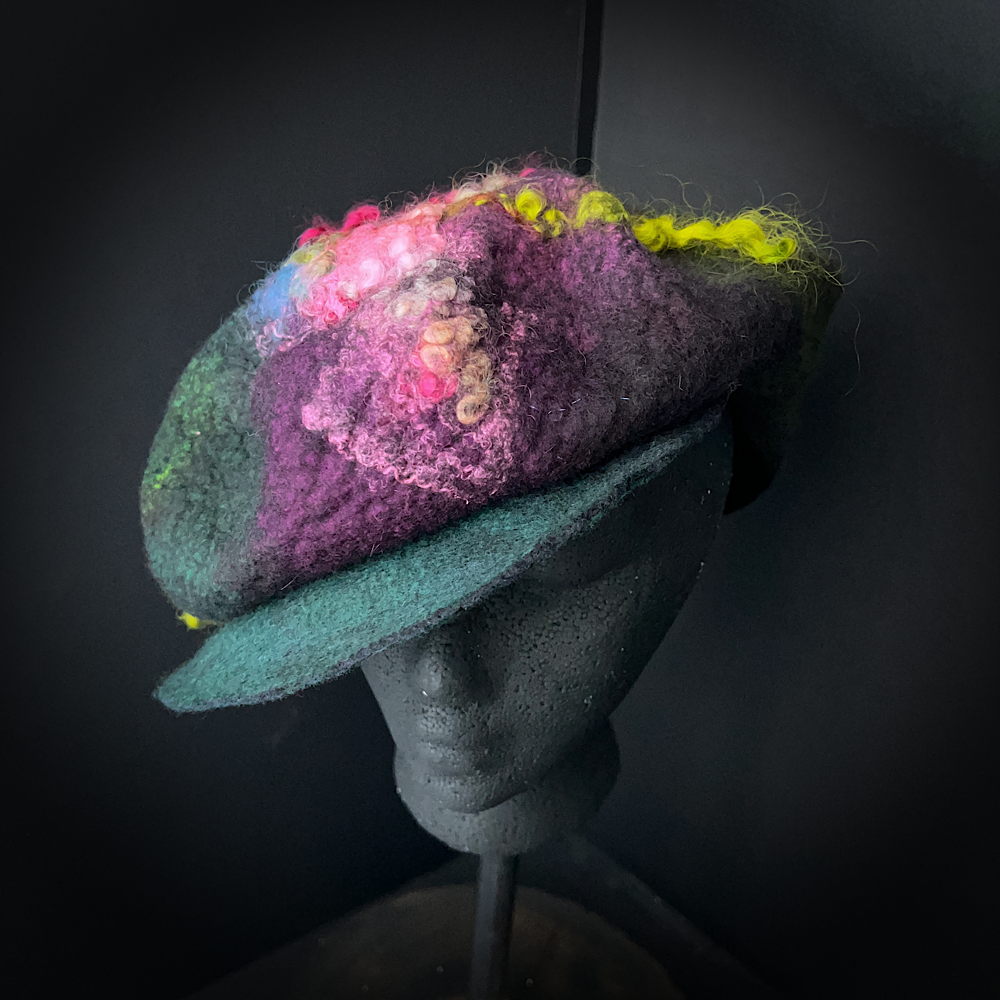 Felted oversized newsboy hat size 23.5”