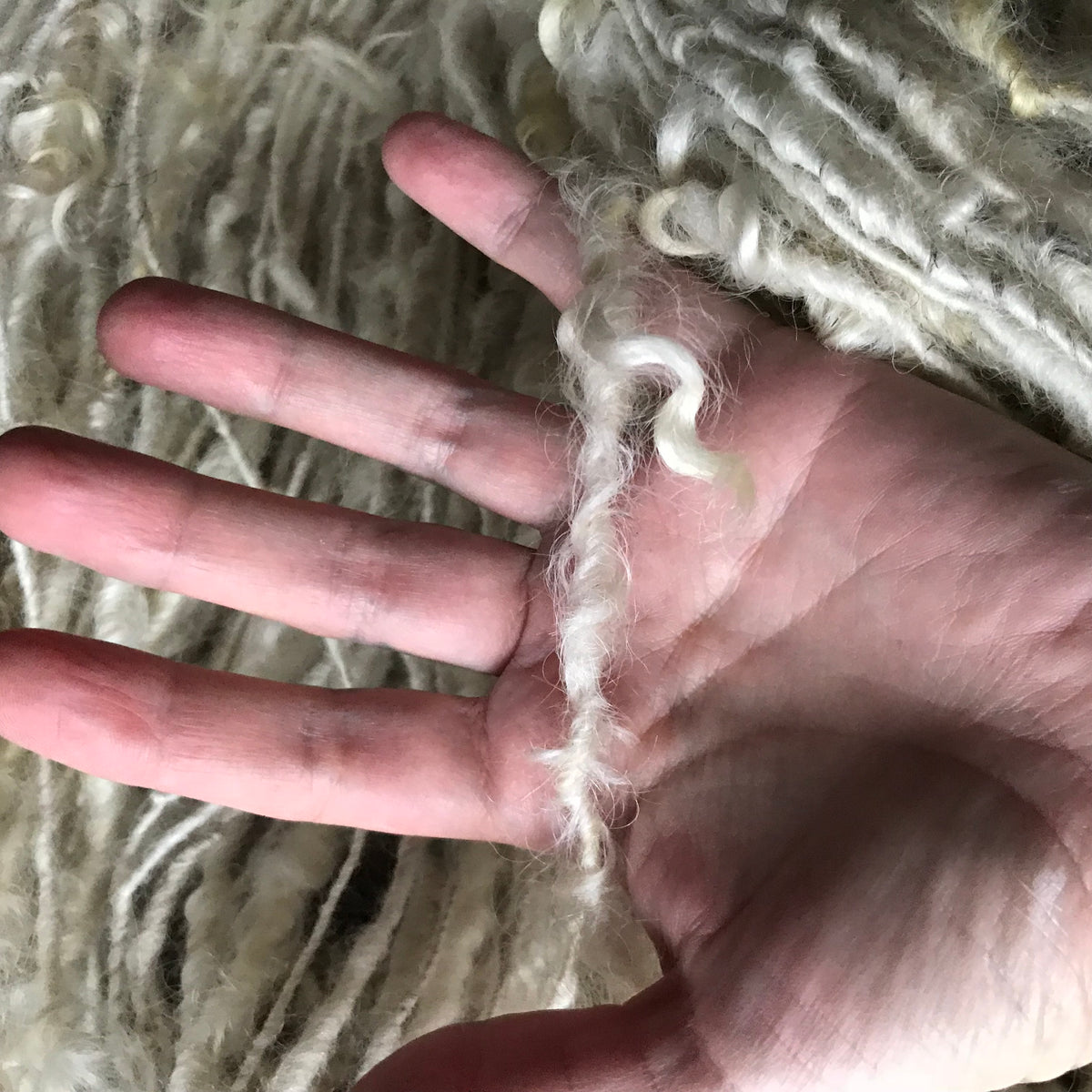 RESERVE LISE - Natural white textured wool yarn 190 grams 93 yards skein - Mynoush