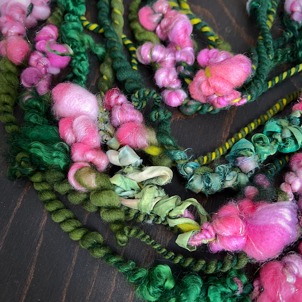 Art yarn for weaving