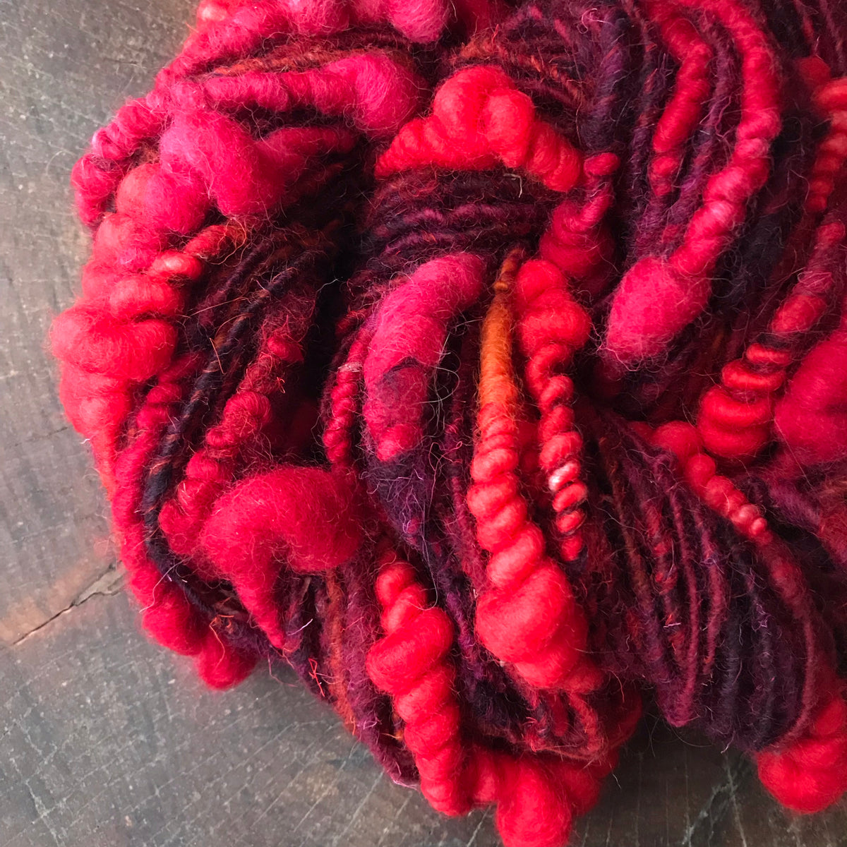 RESERVE Louise D. Red hand spun art yarn - 95 g  32 yards - Mynoush