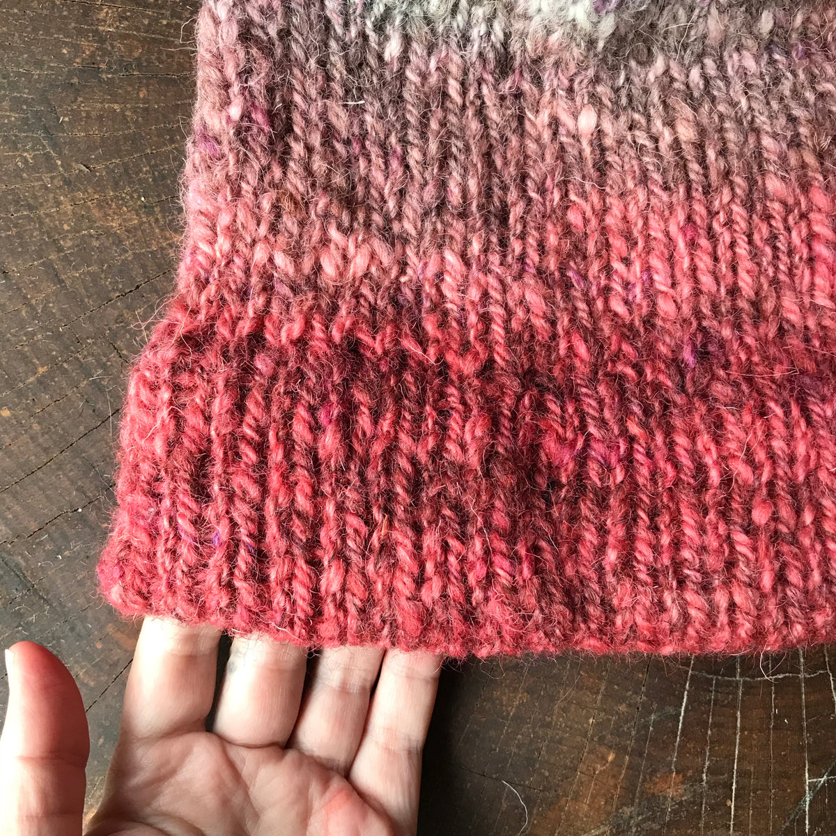 Pink beanie 100% wool  | Tuque rose 100% laine - Mynoush