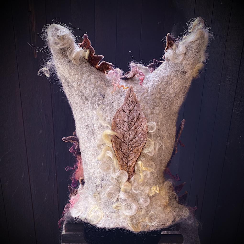 MADE TO ORDER L’esprit des bois felted hood
