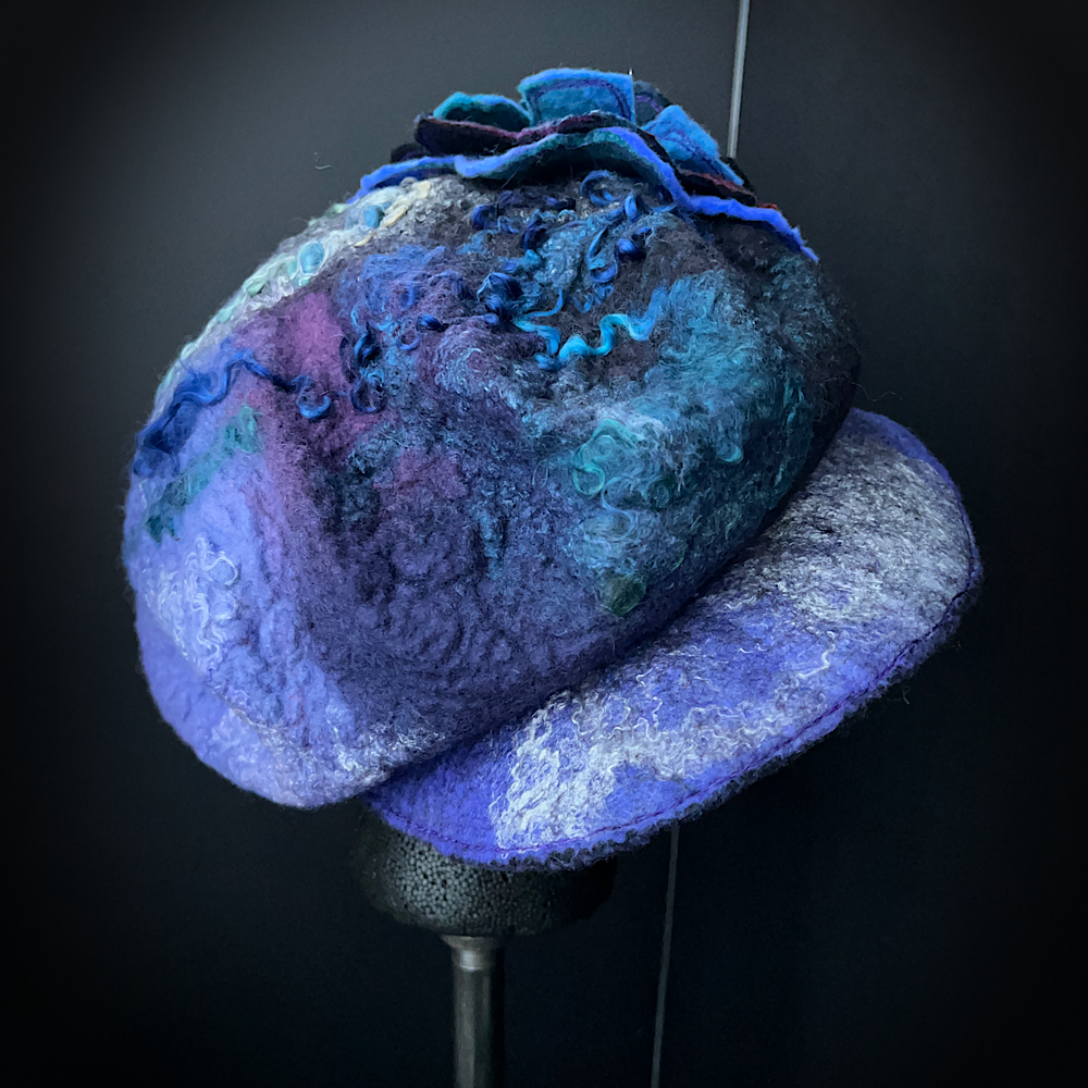 Felted oversized newsboy hat size 23.5”