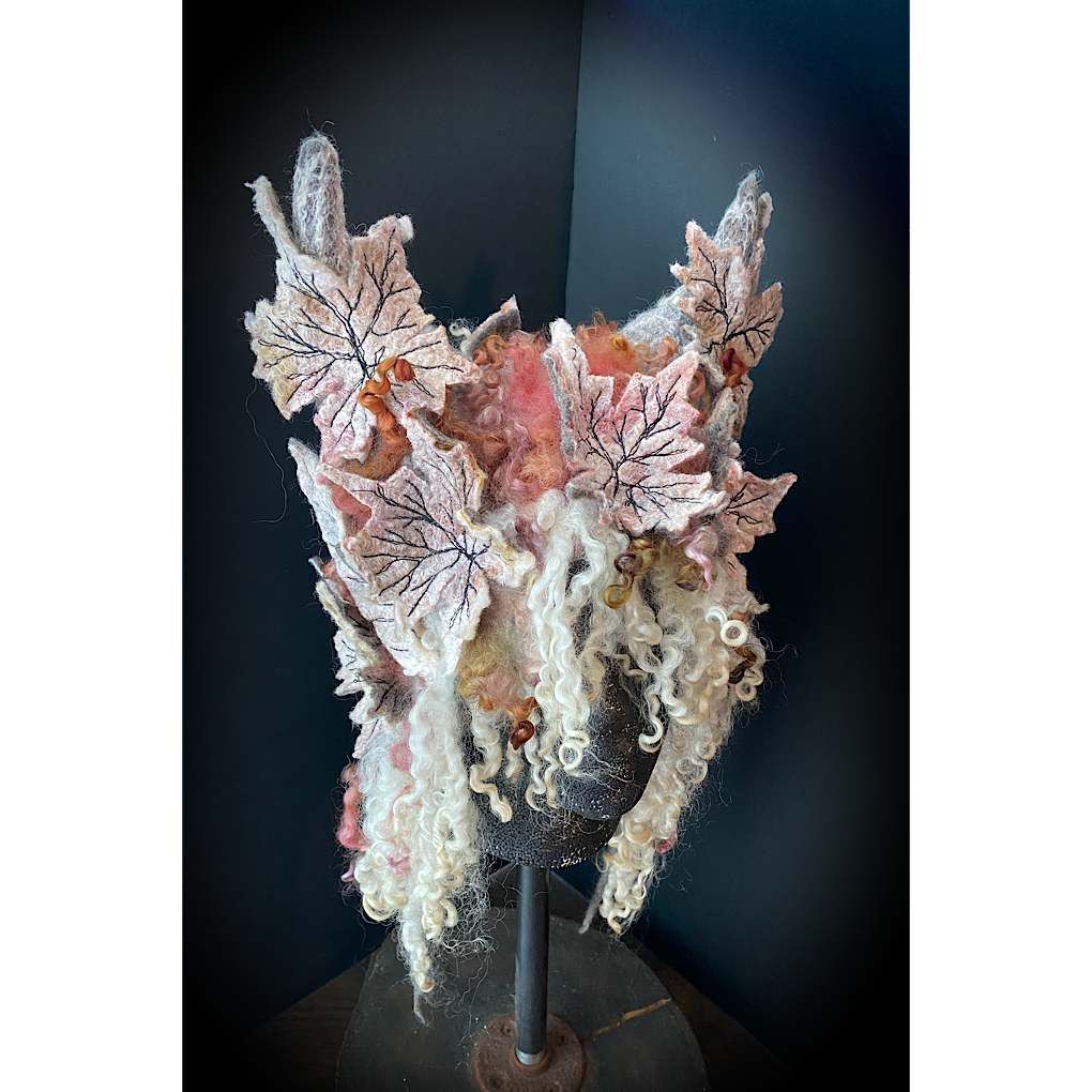 L’esprit des bois felted hood size 23“ STOCK