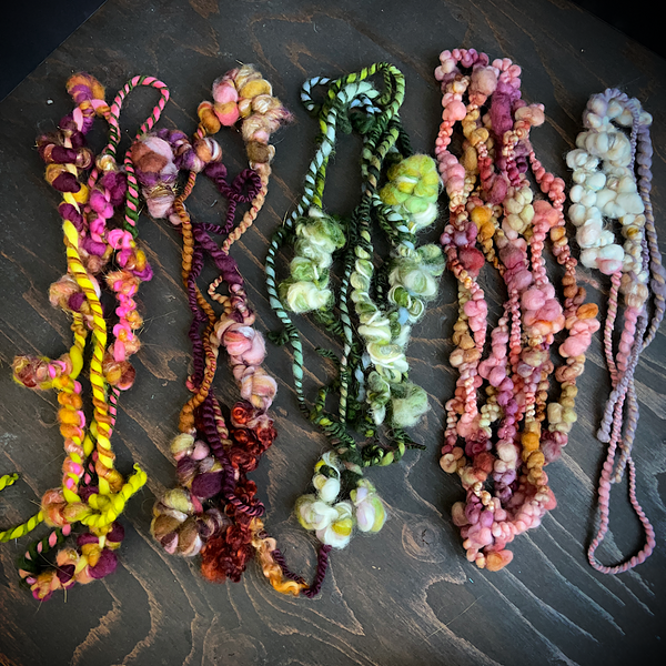 Art yarns ends for weavers Mynoush