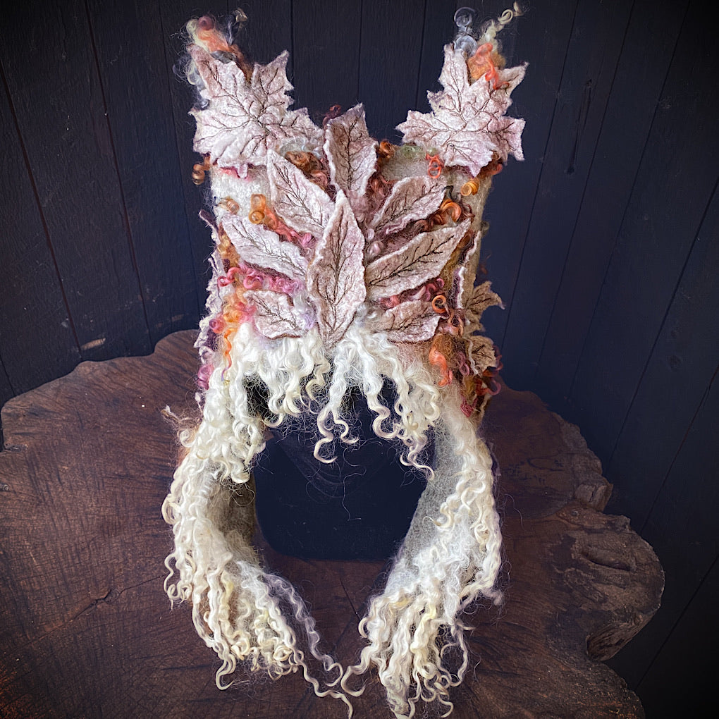 L’esprit des bois felted hood