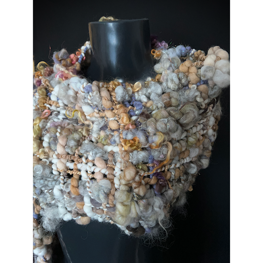 Golden rose Woven scarf 2022