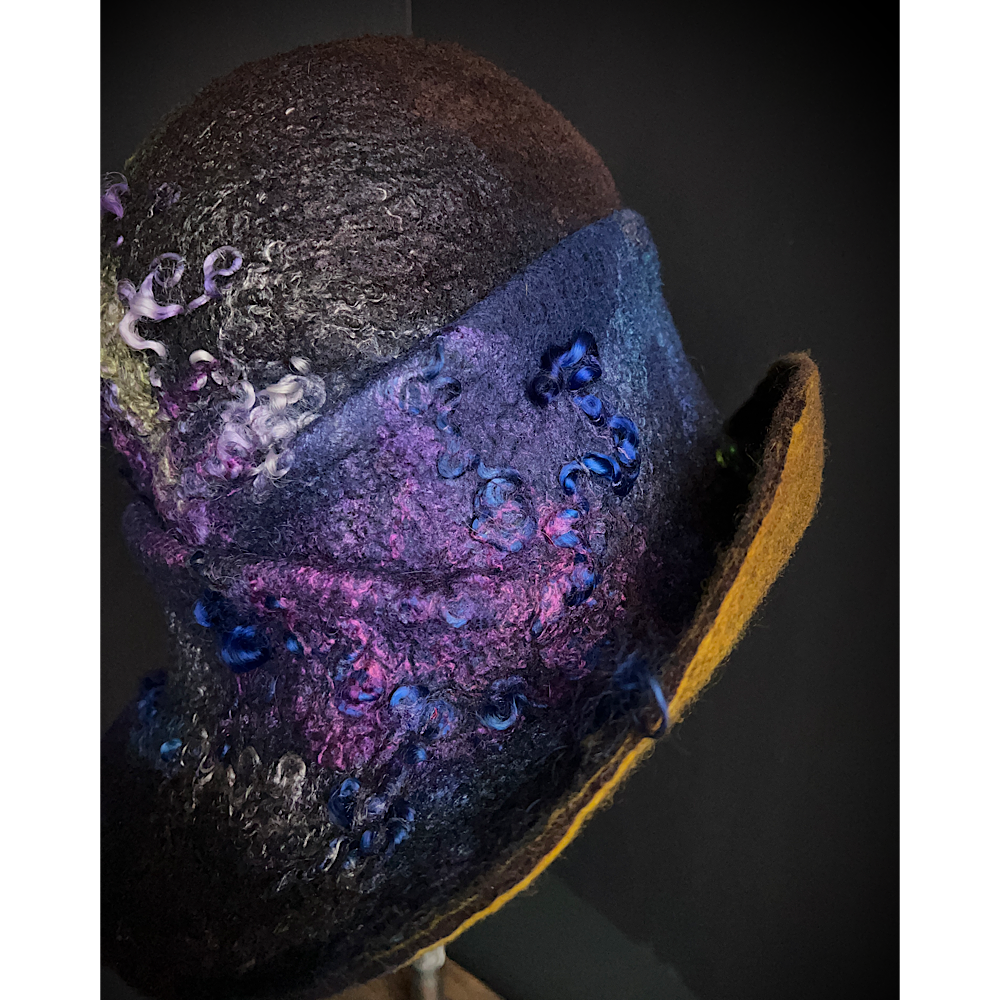 Felted hat- 23.5”