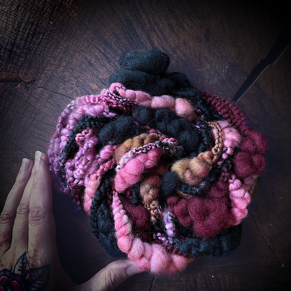 Mini skein Jumbo boucle Art yarn