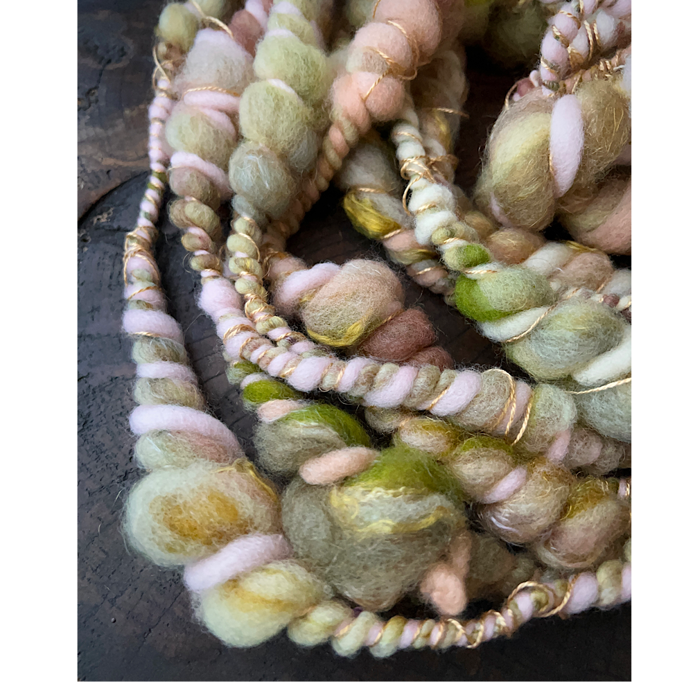 Art yarn for weaving