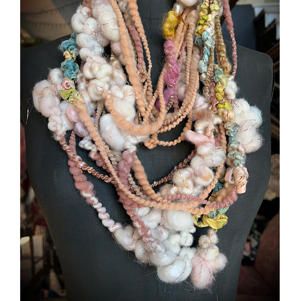 Art yarn for weaving