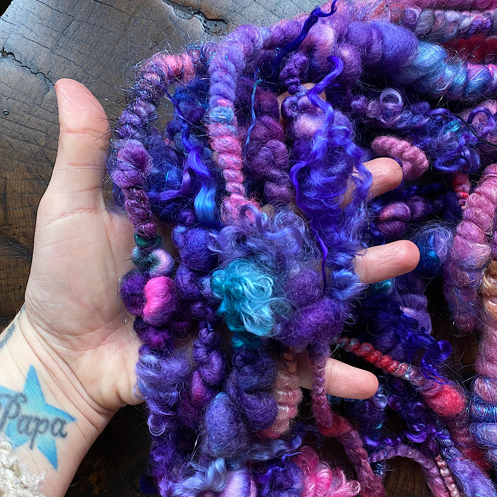 Sweet Ivy - Fluffy sparkly giant art yarn
