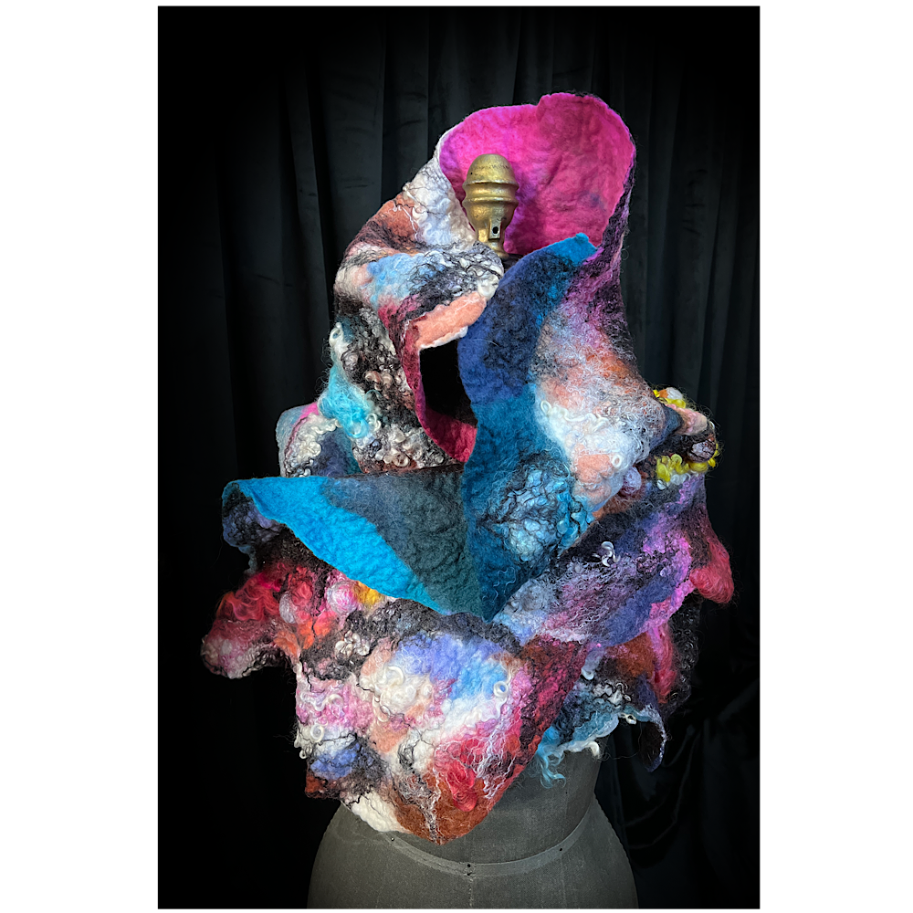 2022 Landscape serie  - Northen Rose - felted scarf