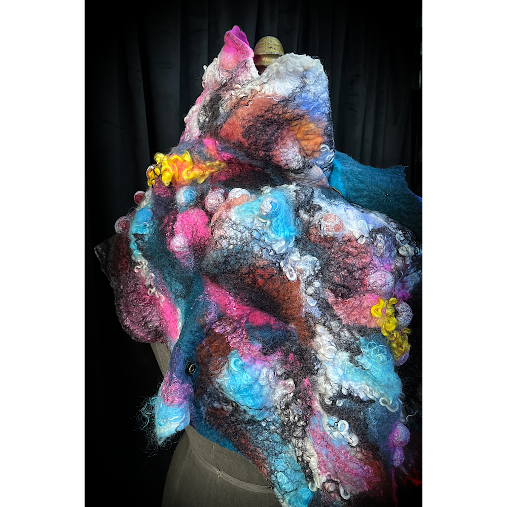 2022 Landscape serie  - Northen Rose - felted scarf