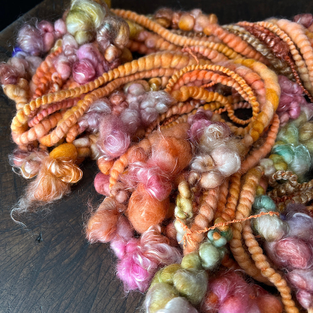 Baby carrots - bubbly art yarn