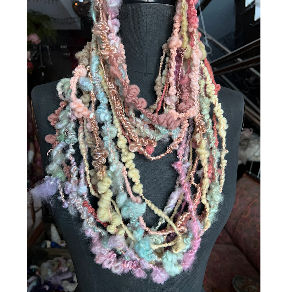 Art yarn for weaving