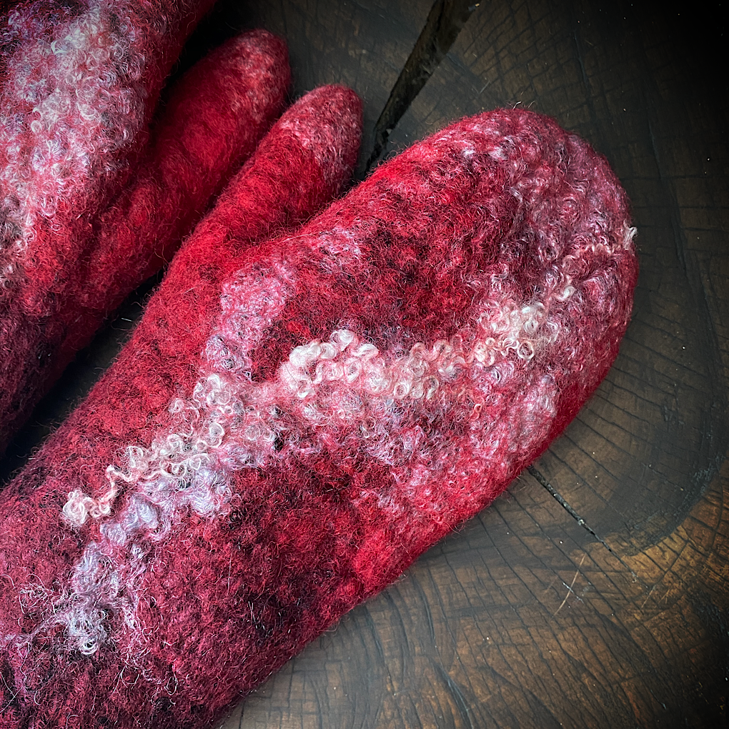 Winter is blooming - felted mittens