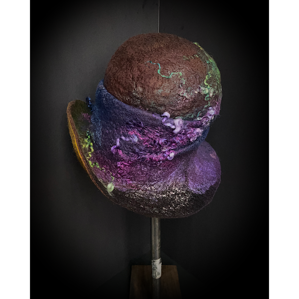 Felted hat- 23.5”