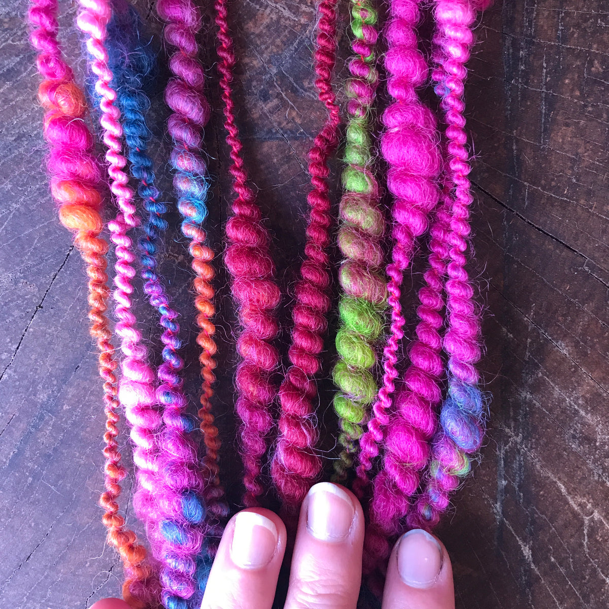 Rainbow art yarn 25g - Mynoush