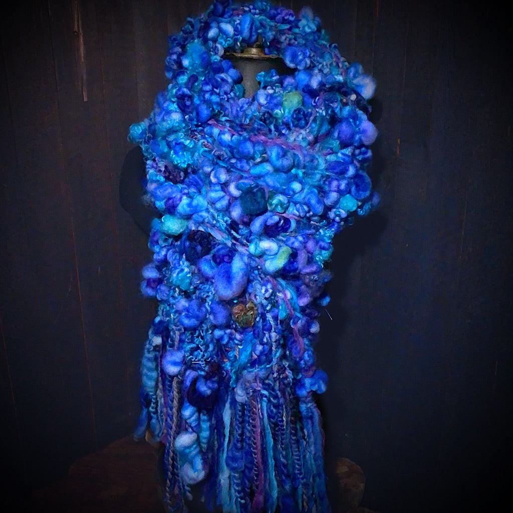 Lady Blue woven scarf