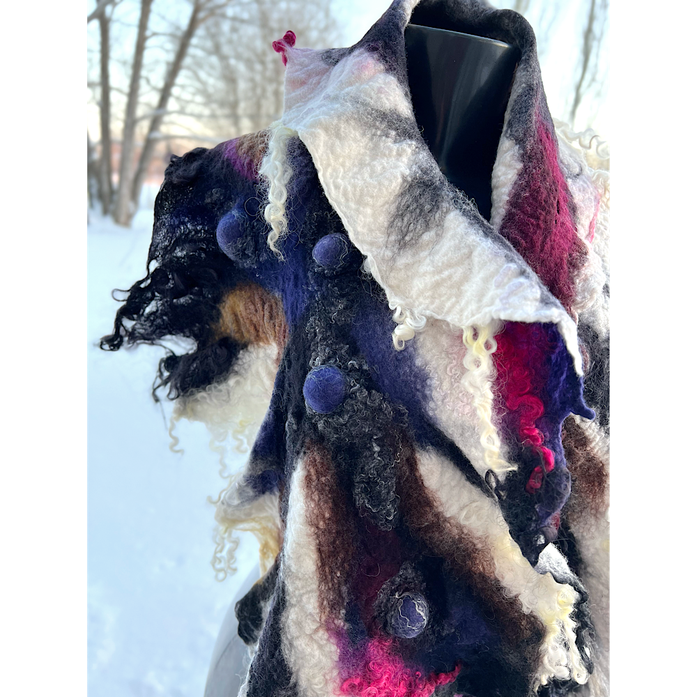 Felted scarf 2023