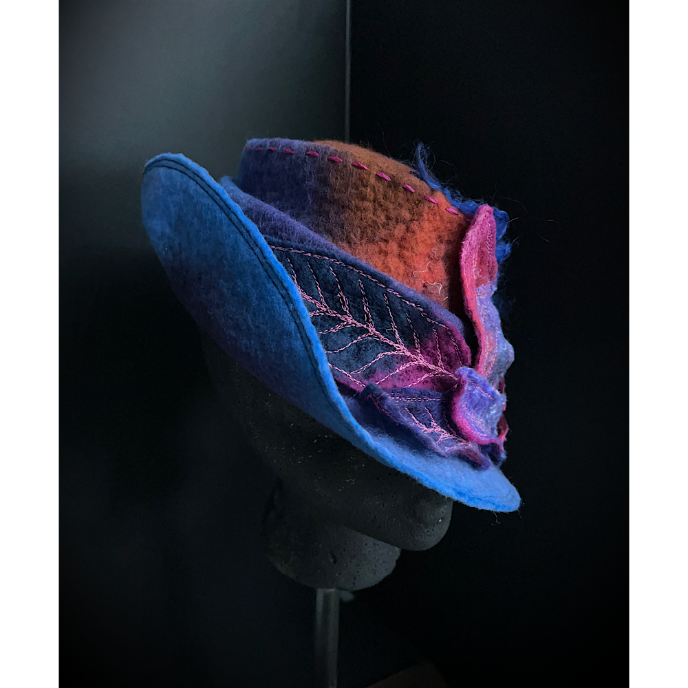 Felted top hat with leaves - 23”