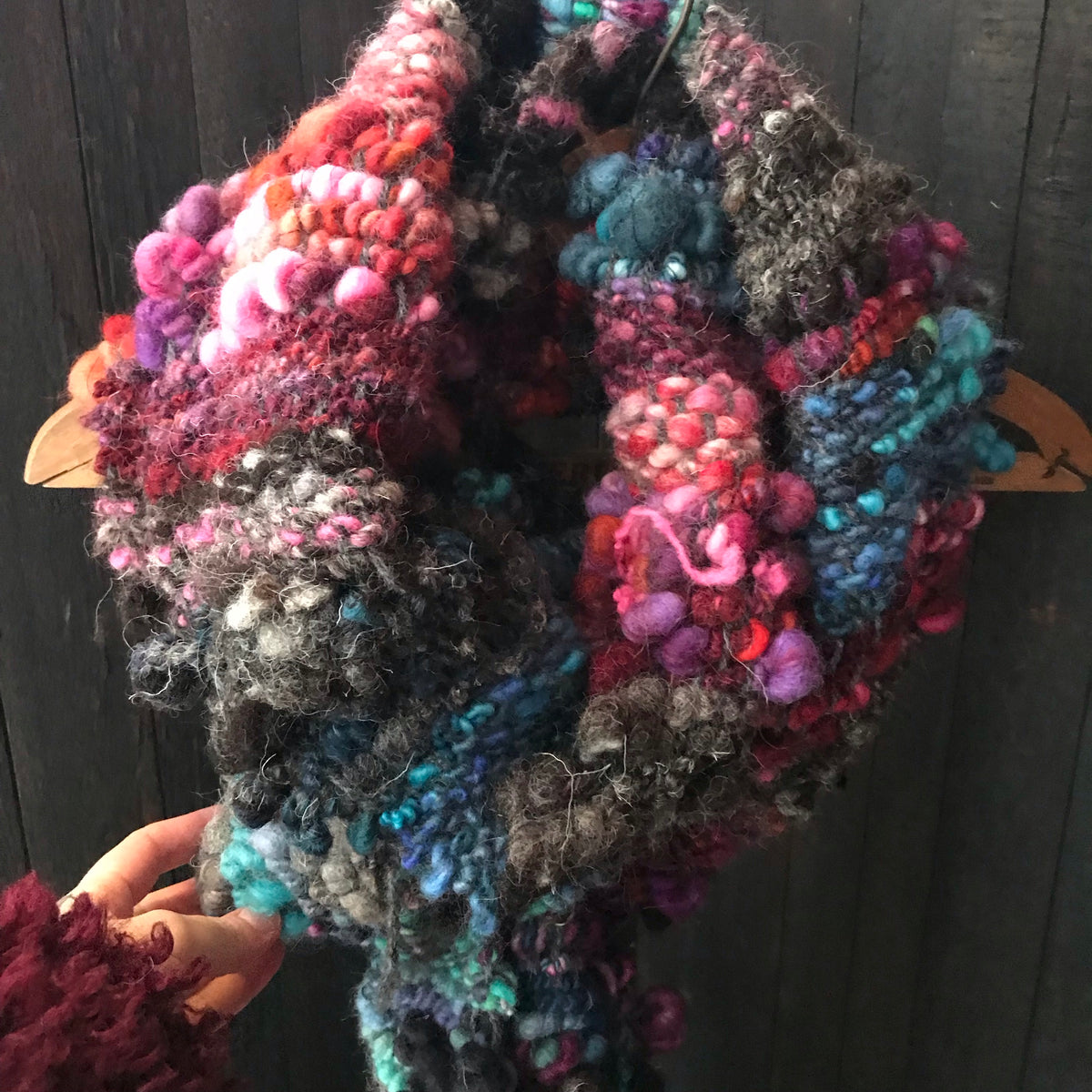 Black scarf 100% Wool - Foulard 100% laine noir - Mynoush