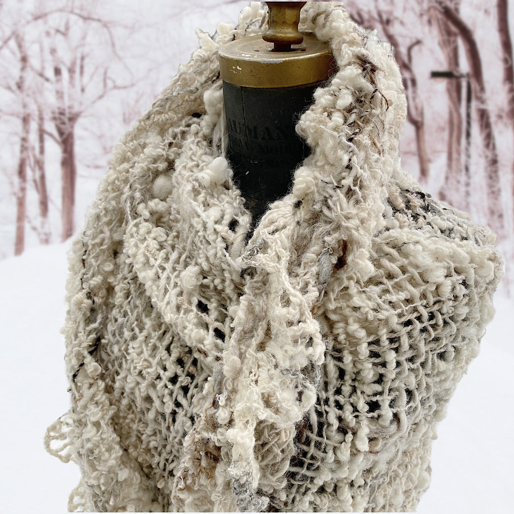 Snow White shawl with lace