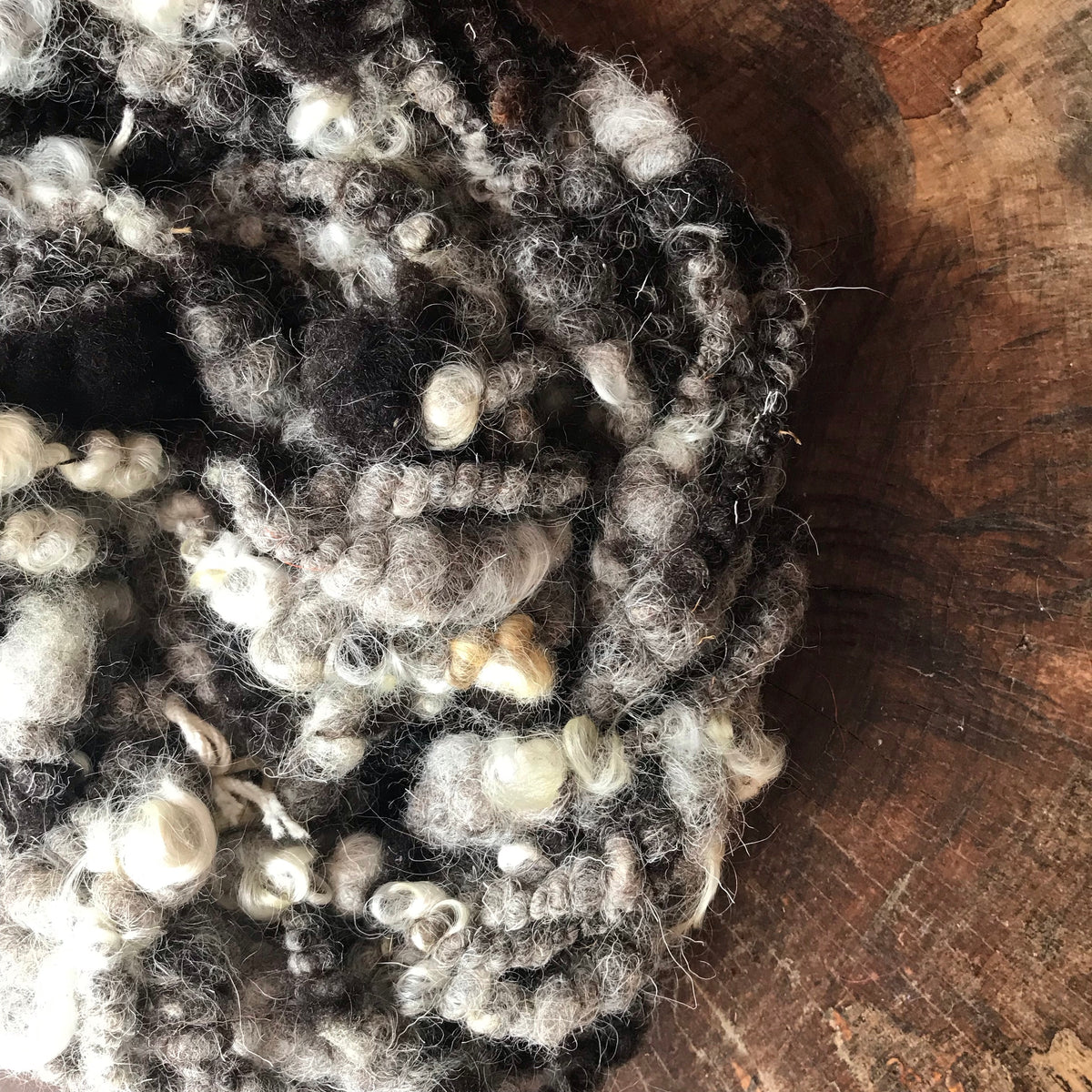 Grey  hand spun yarn 100g 12 y - Mynoush