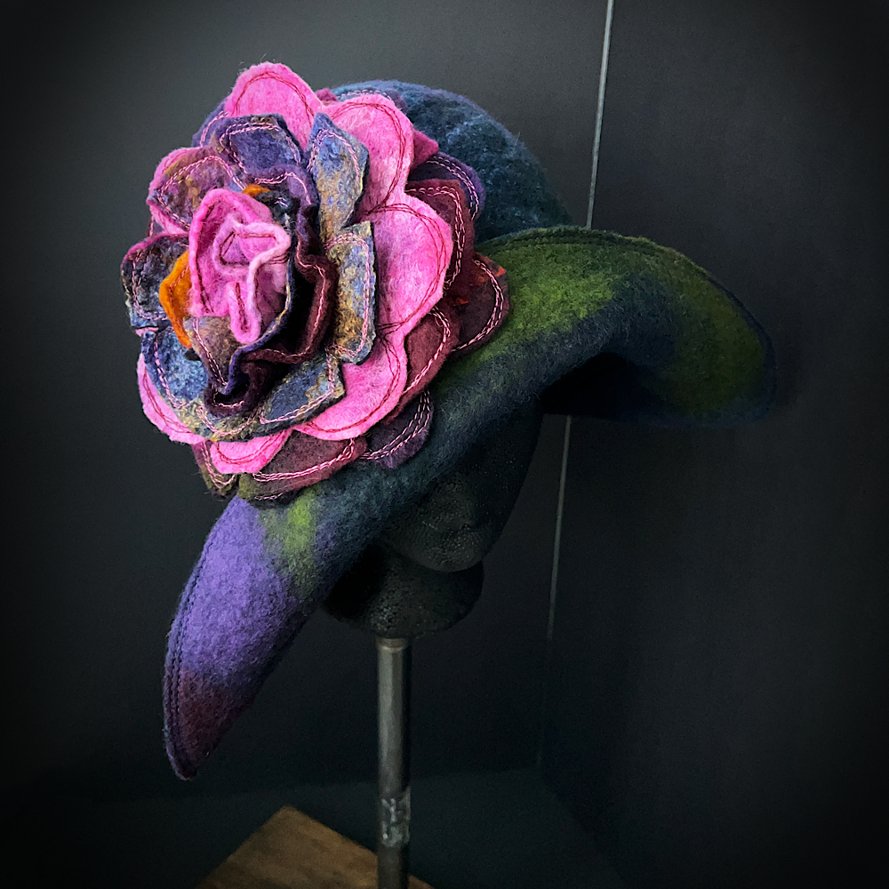 Felted flapper’s hat with rose size 24” large