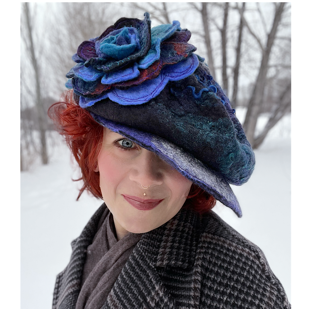 Felted oversized newsboy hat size 23.5”