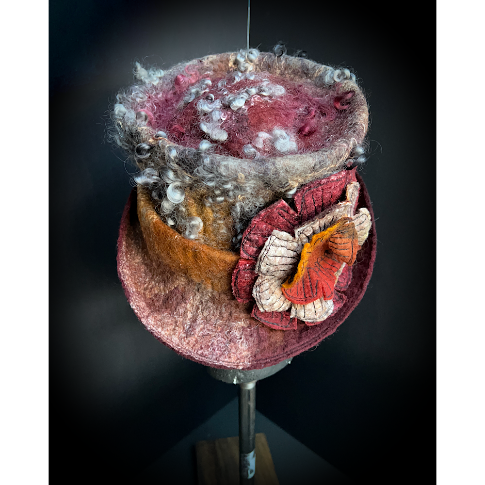 Felted top hat with rose - 23.5”