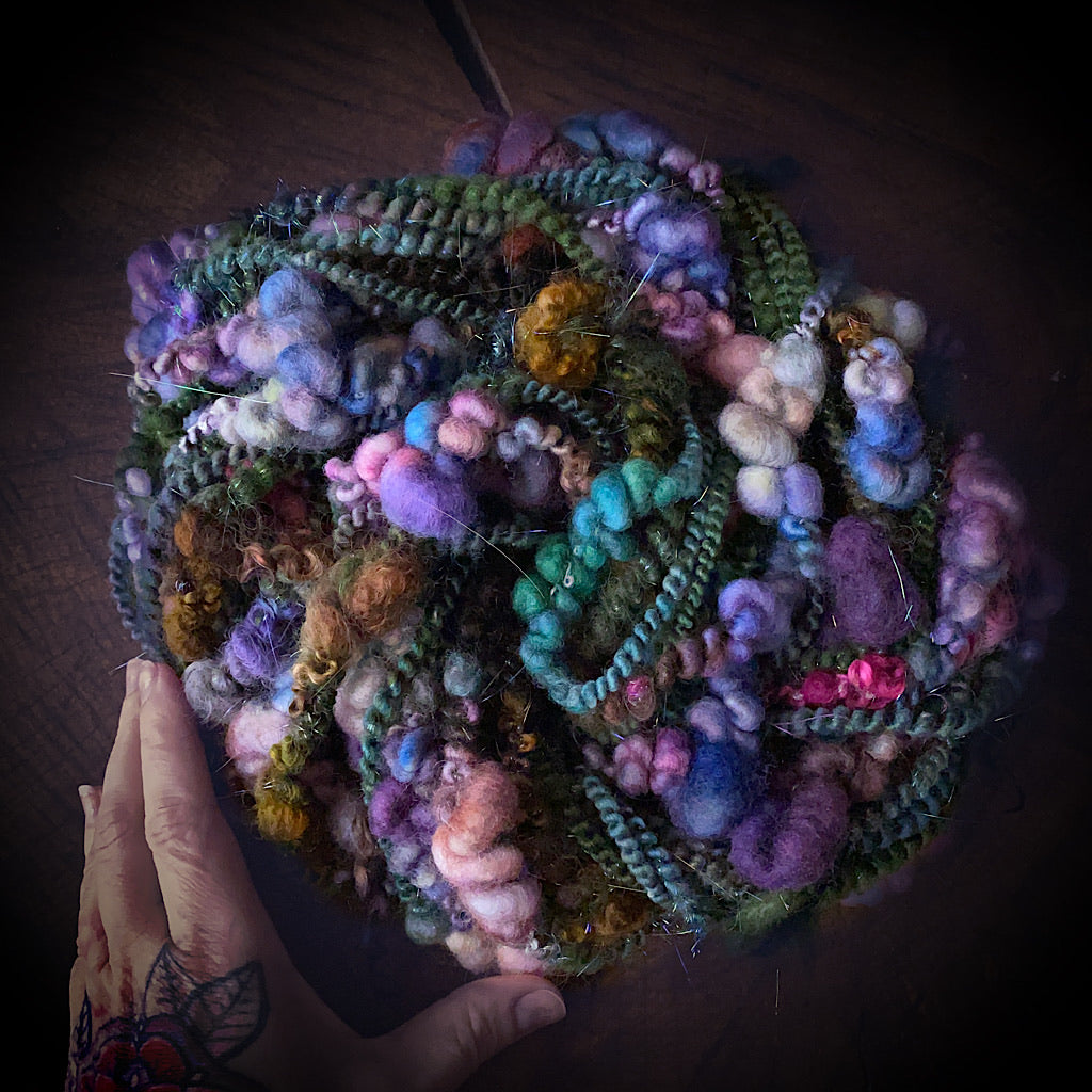 Enchanteresse Art yarn