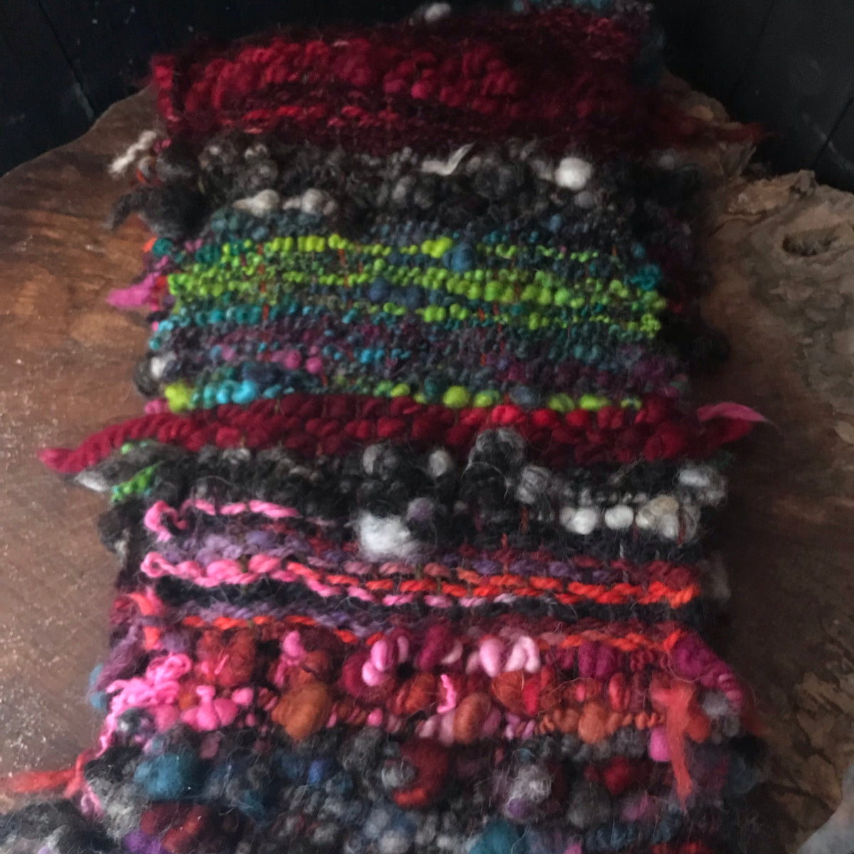 Burgundy scarf 100% Wool - Foulard 100% laine bordeaux - Mynoush