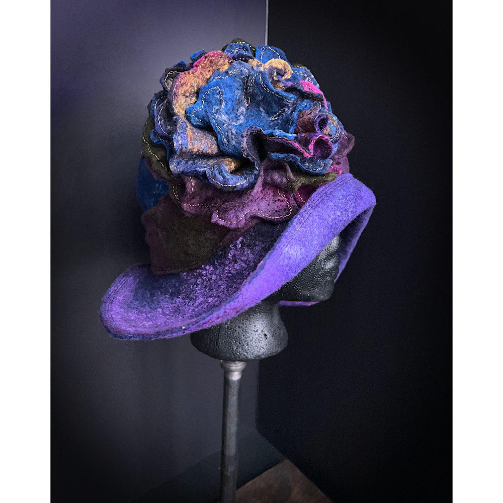 Felted flapper’s hat with rose size 23.5”
